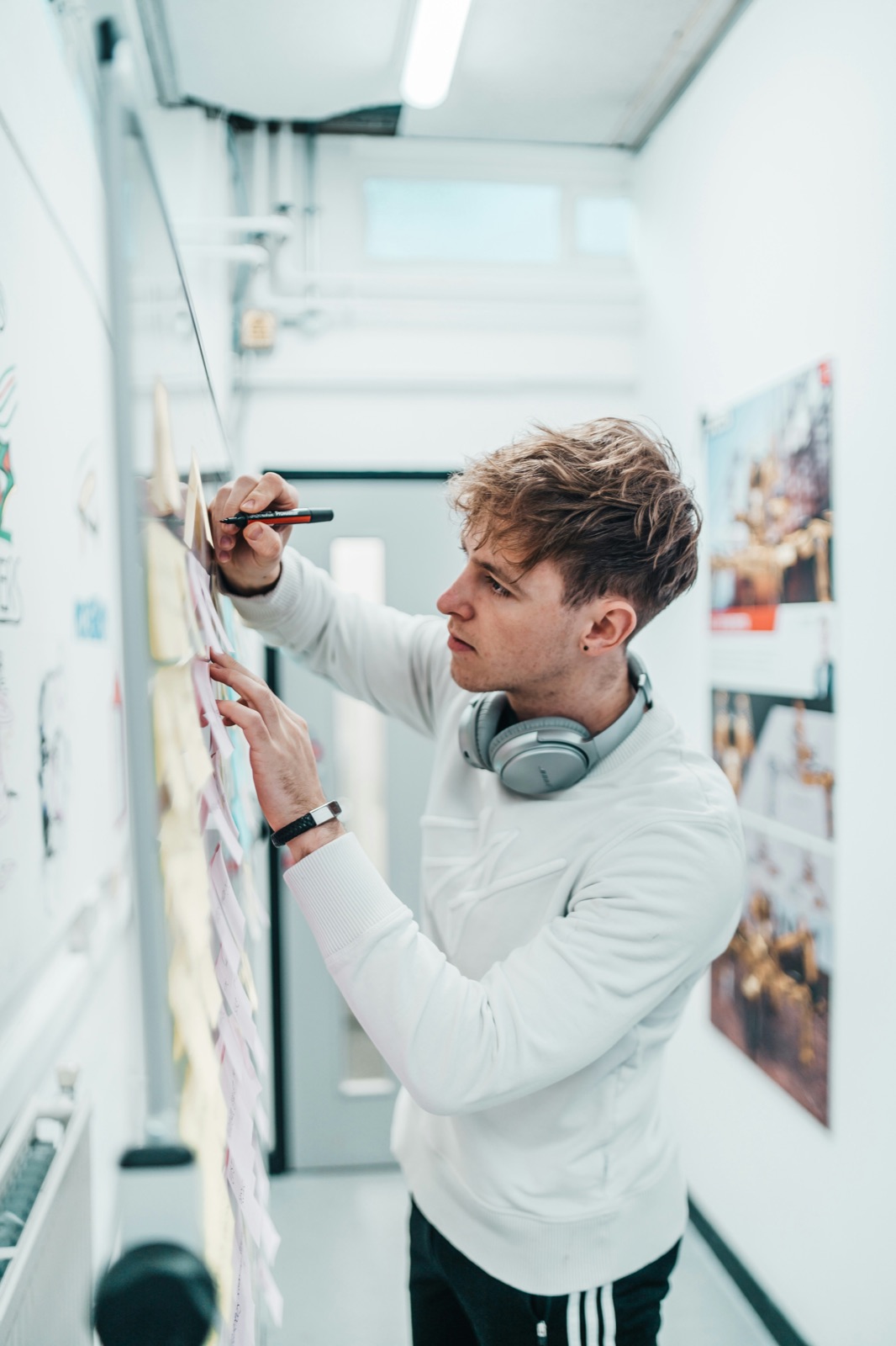 What to Expect When You Hire a Design Studio for Your Brand